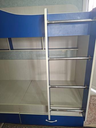 Продам детский двухъярусный кровать!