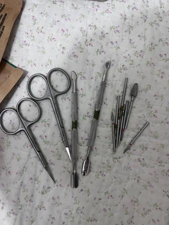 Продается набор для маникюра