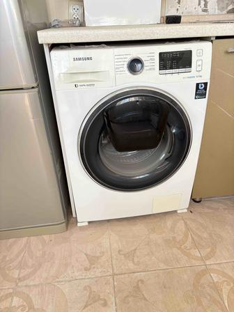 Продается стиральная машина