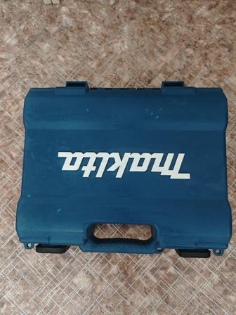 Гайковерт Makita