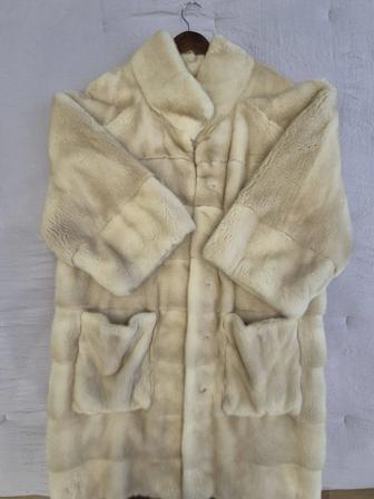 Продам натуральную норковую шубу