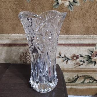 Большая ваза цветочница