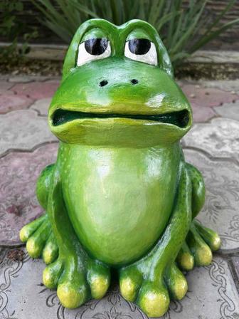 Продается садовая фигура Жаба из бетона
