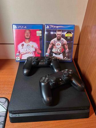 Продам PlayStation 4 Slim 1TB в отличном состоянии