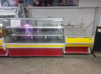 Продается комплект холодильной витрины с прилавком, б/у