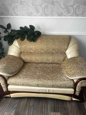 Мягкий уголок для зальной комнаты