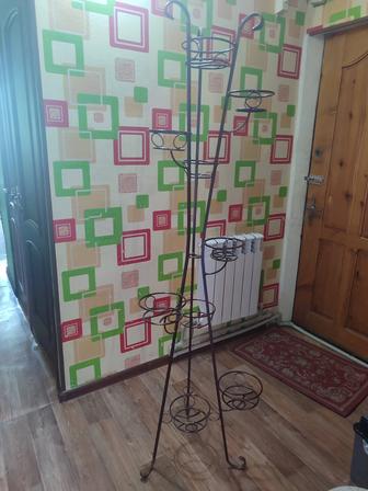 Подставка для цветов