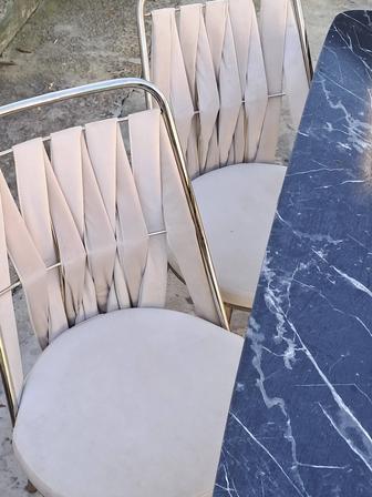 Стол и стулья бу