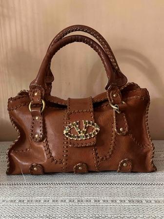 Valentino Garavani Orange Whipstitch Leather Crystal Embellished сумки