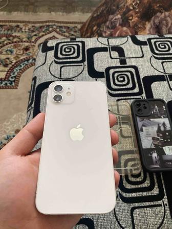Продается айфон 12
