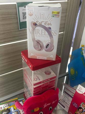 Продаются аксессуары на телефон наушники AirPods чехлы на iPhone