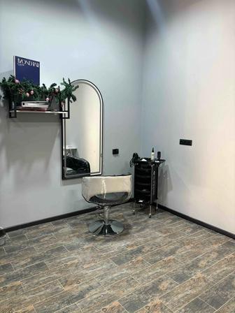 Парикмахерская кресло