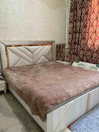 Спальный кровать с матрасом (Пуфик в подарок)