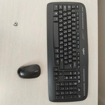 Продам беспроводную блютуз клавиатуру Logitech
