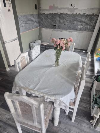 Продам стулья стол (вставная панель)