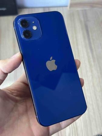 iPhone 12 в идеальном состоянии