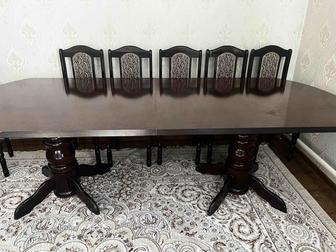 Стол со стульями