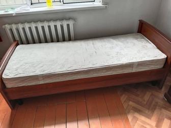 Продам односпальную кровать