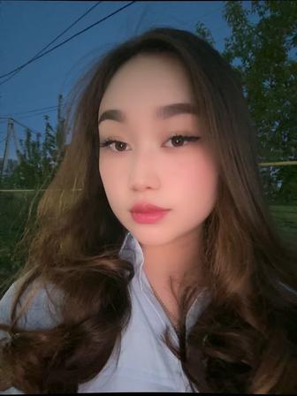 Официант / официантка
