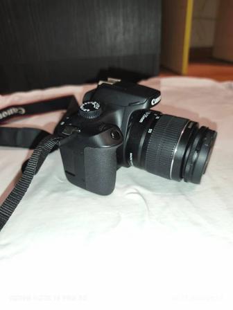 Продам фотоаппарат Canon EOS 4000D