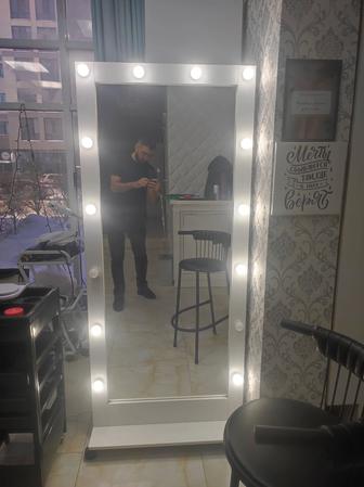 Сдается место для визажиста