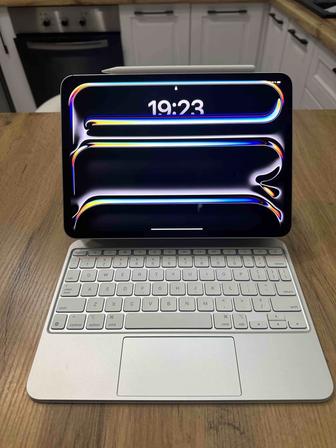 iPad 11 m4 512gb WiFi комплект