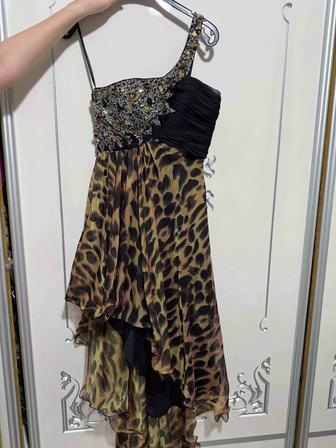Вечернее тигровое платье