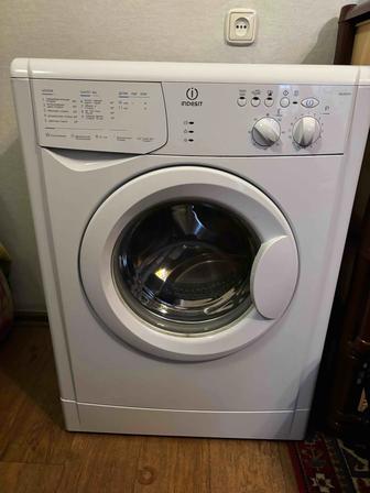 Стиральная машина Indesit