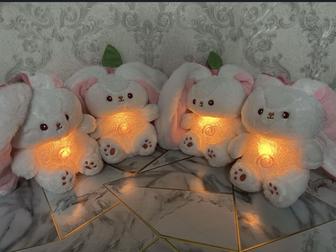 Дышащий зайчик в клубнике,