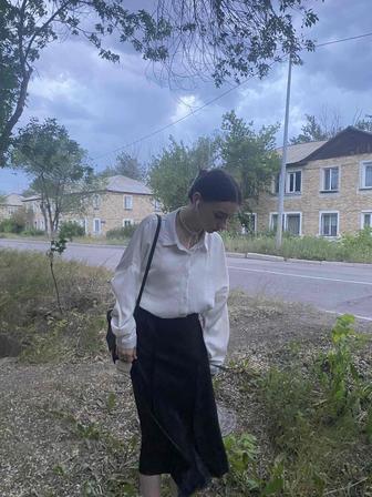 Официант / официантка