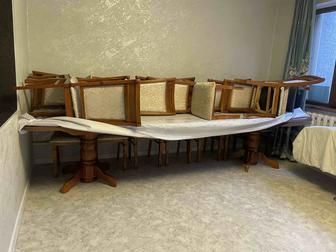 Стол со стульями