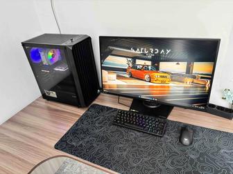 Мощный игровой компьютер с монитором и периферией