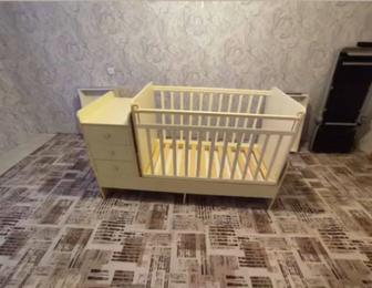 Продам детскую кроватку трансформер