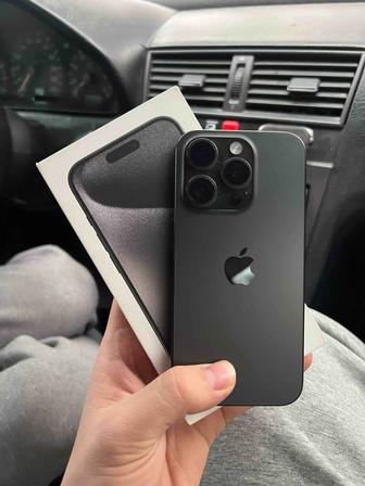iPhone 15 Pro в идеальном состоянии