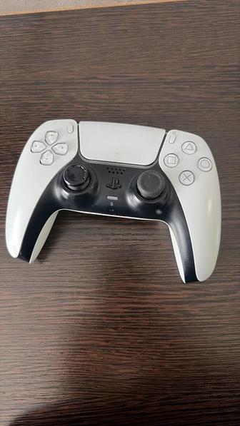 Джойстик на Ps5