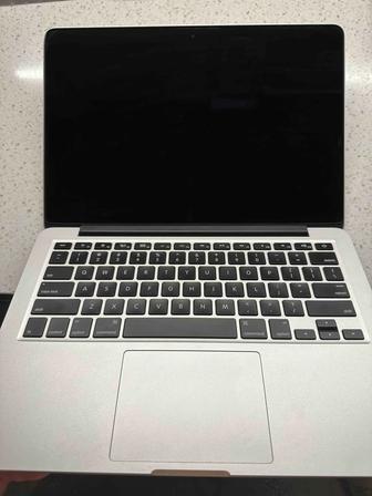 Продам MacBookPro 13 диагональ, 512Gb, 2.8 GHz Core i5