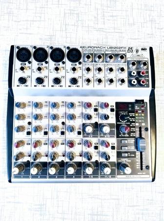 Микшерный пульт BEHRINGER EURORACK UB1202FX