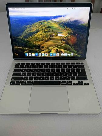 MacBook Air (M1, 2020) A2337