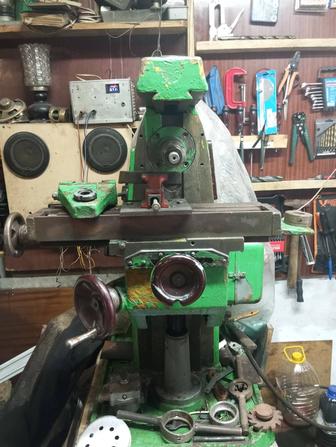 Фрезерный станок