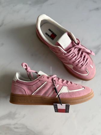 Tommy Jeans оригинал 38 EU новые из США замша