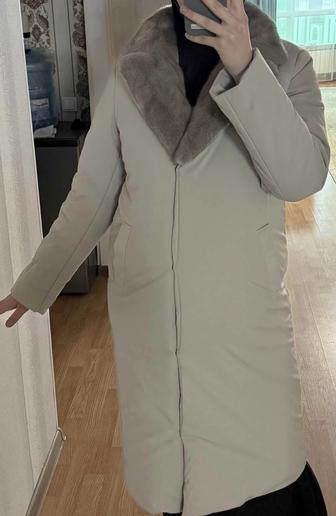 зимний пуховик с норковым воротником