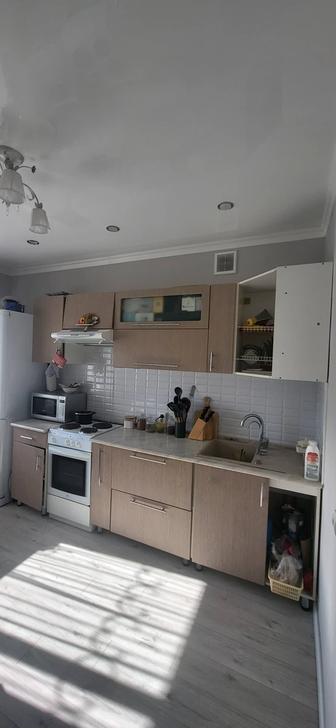 Продам кухонный гарнитур б/у