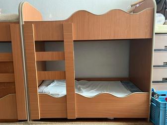 Продам детские двухъярусные кровати