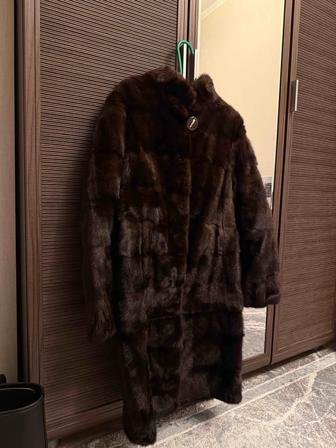 Продам норковую шубу