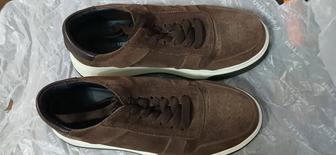 Продам туфли, замшевые, коричневого цвета