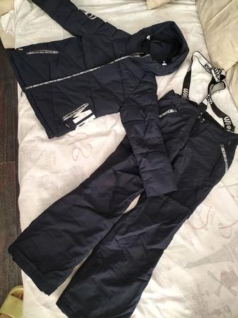 Продаю зимний лыжный костюм.