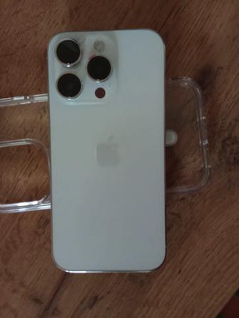 Продается мобильный телефон