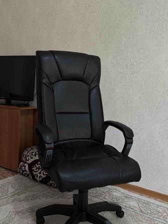 Продам офисное кресло