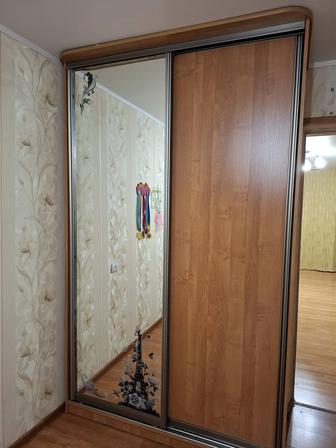Продам шкаф-купе для одежды