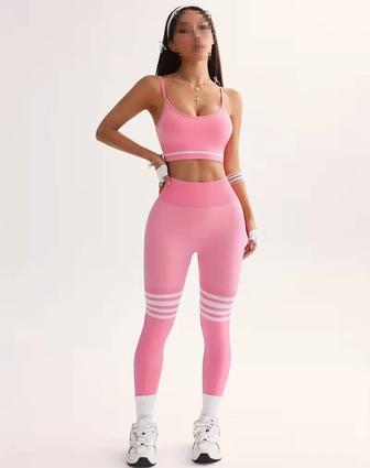 Комплект спортивный / новый / push up